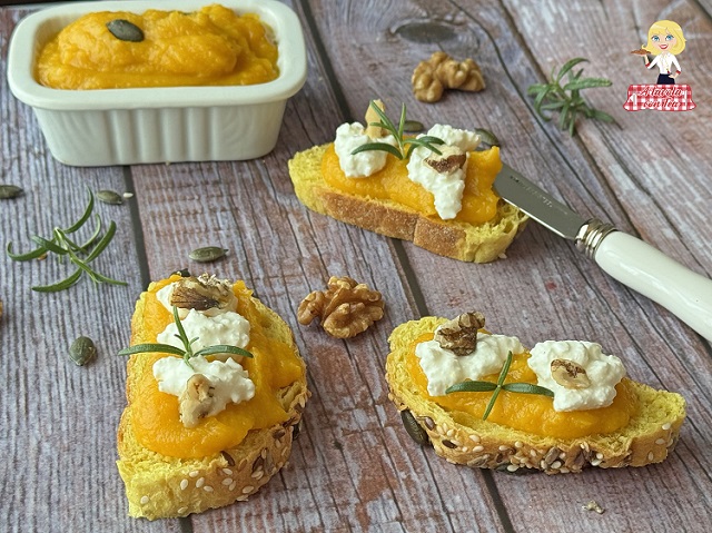 BRUSCHETTA CREME DE ABÓBORA PHILADELPHIA  