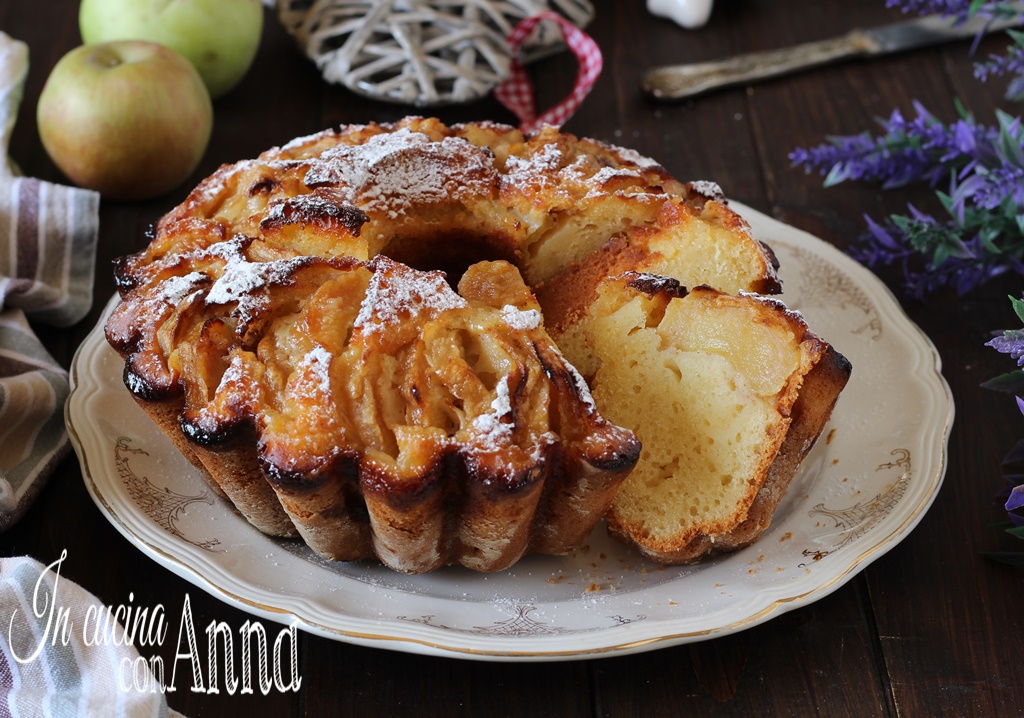 Torta de maçã caramelizada