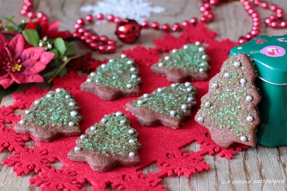 biscoitos árvore de natal com cacau
