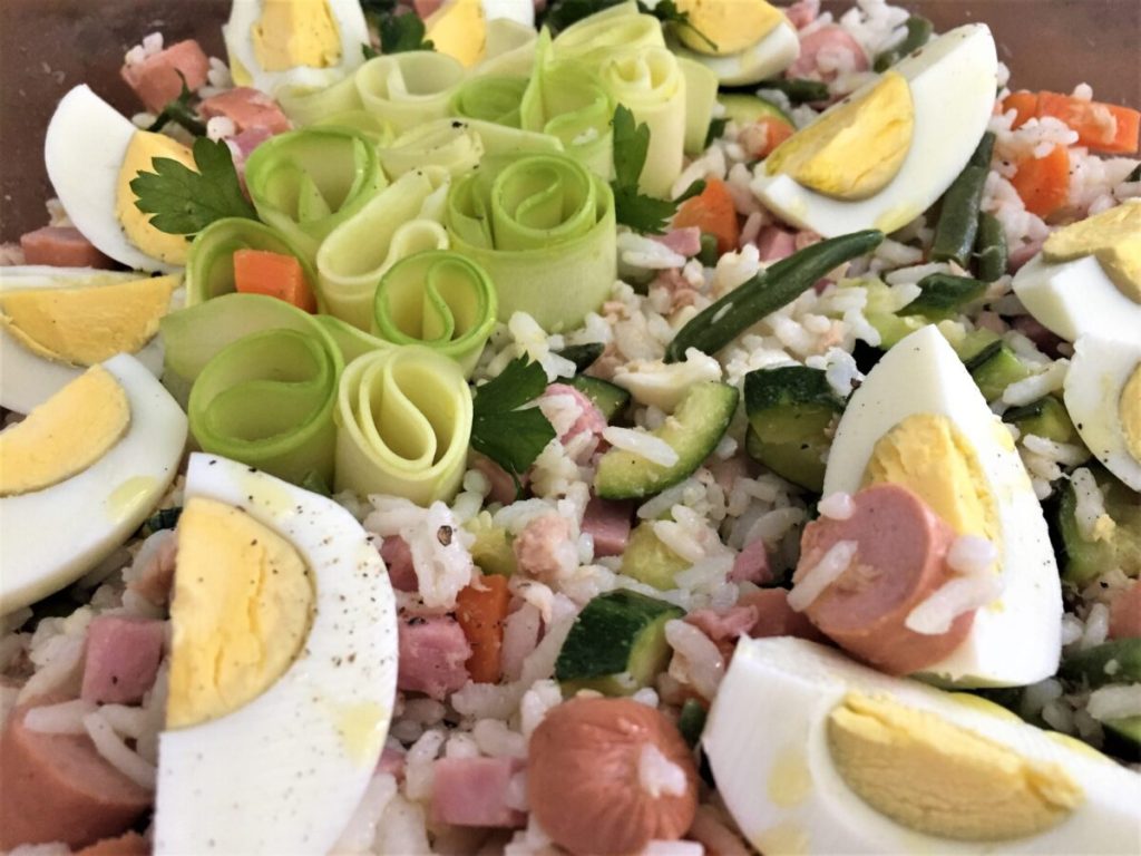 salada arroz fresca colorida