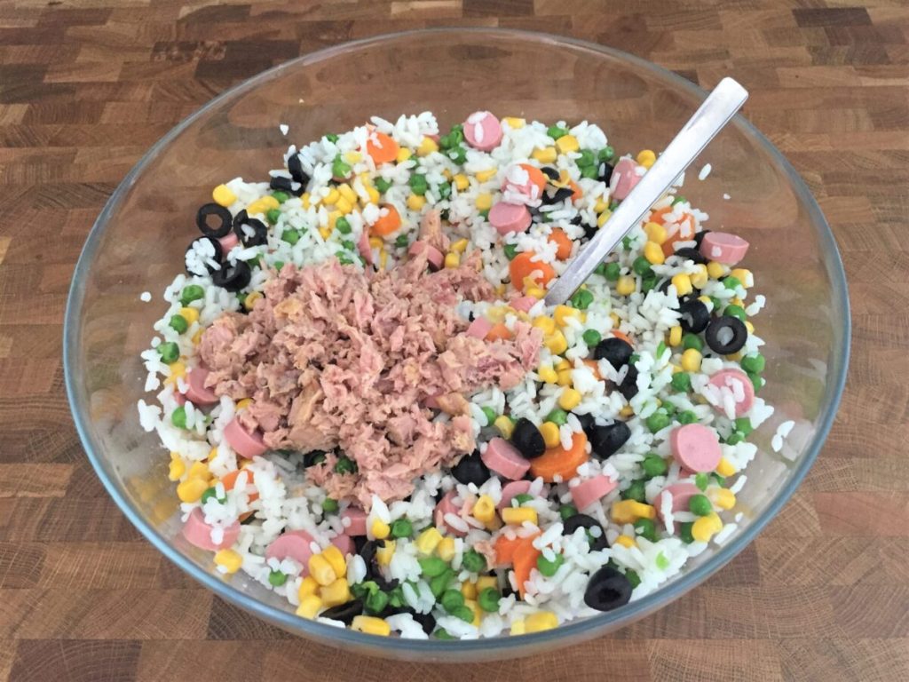salada de arroz receita de verão frio