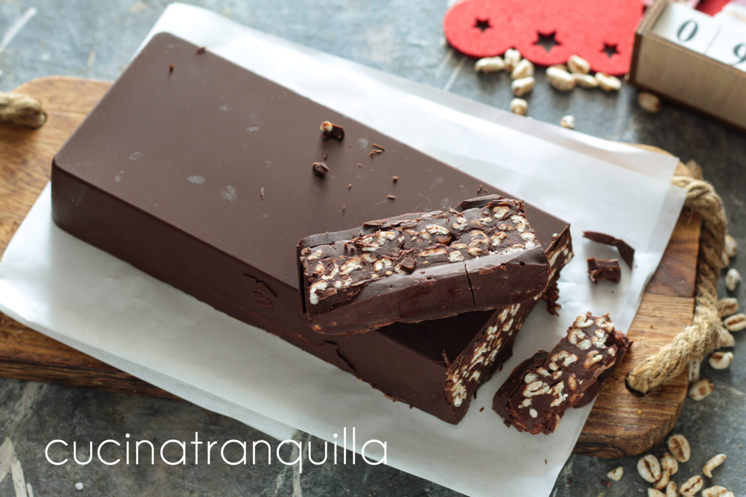 Torrone de chocolate amargo com espelta tufada