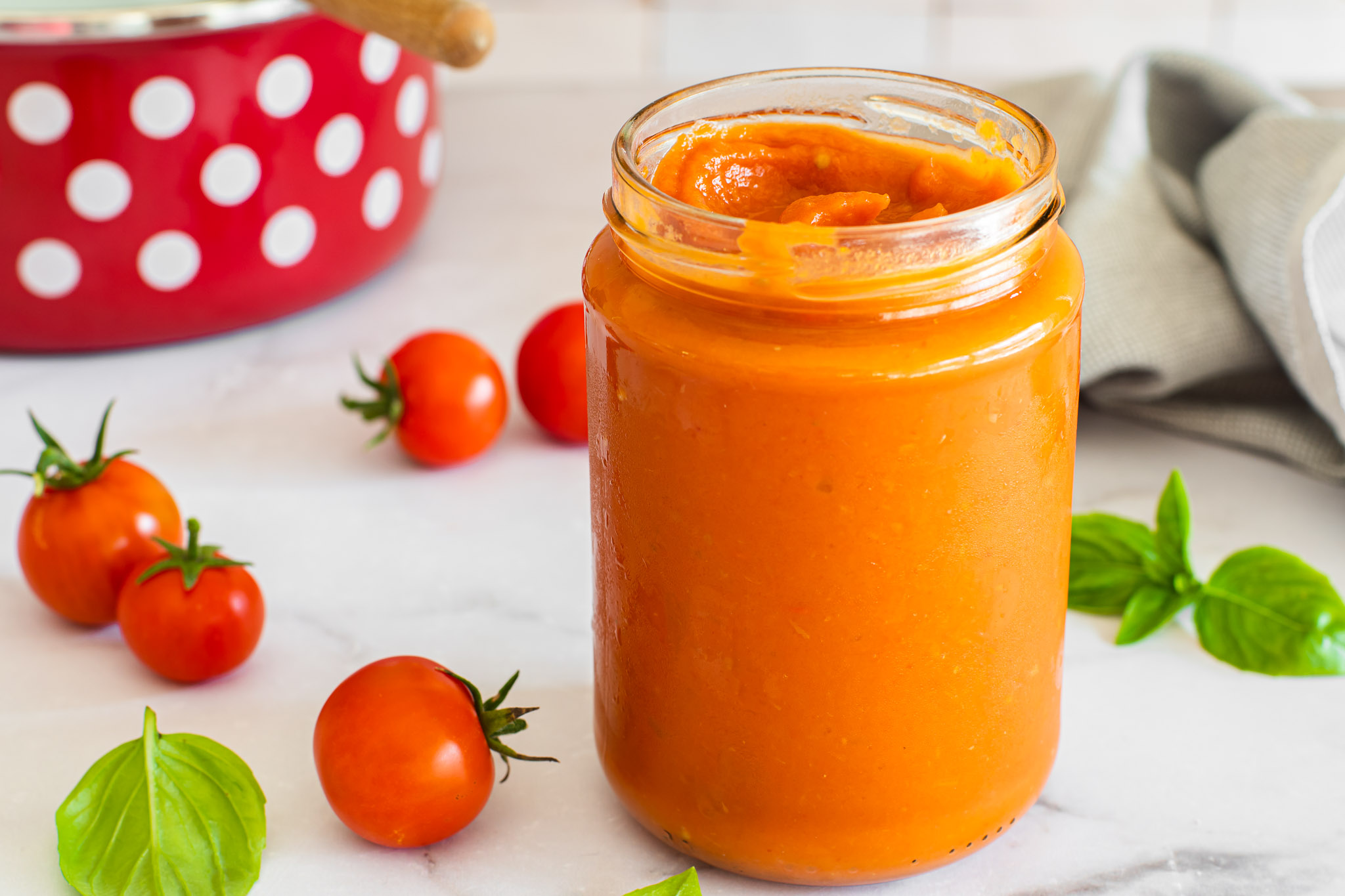 Molho de tomate e vegetais feito em casa