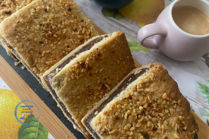 Mosaico de chocolate com coração cremoso de ricota