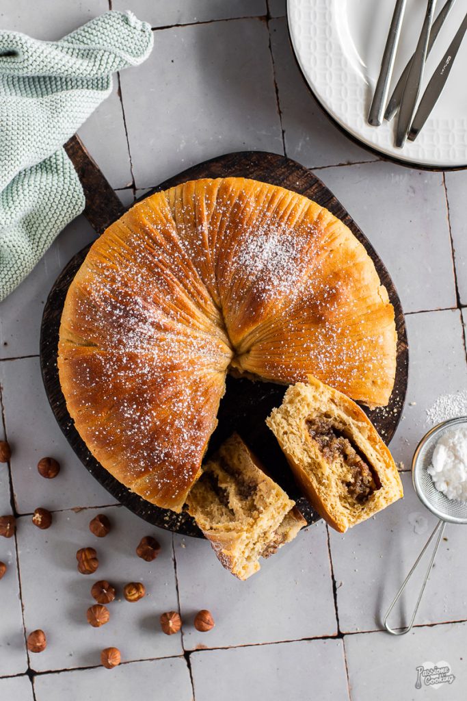 Pão de lã recheado com avelãs