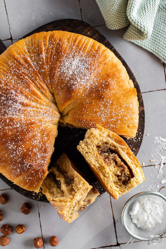 Pão de lã recheado com avelãs