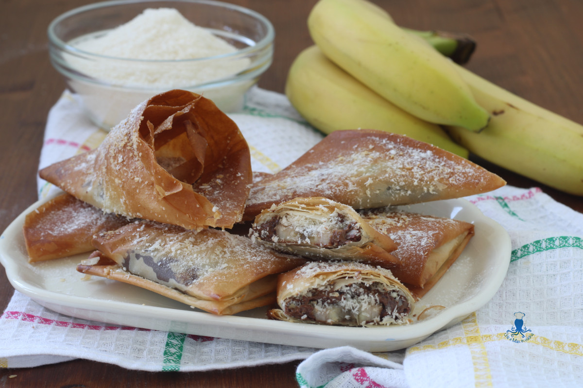 Pastéis de massa filo com banana, coco e nutella na air fryer