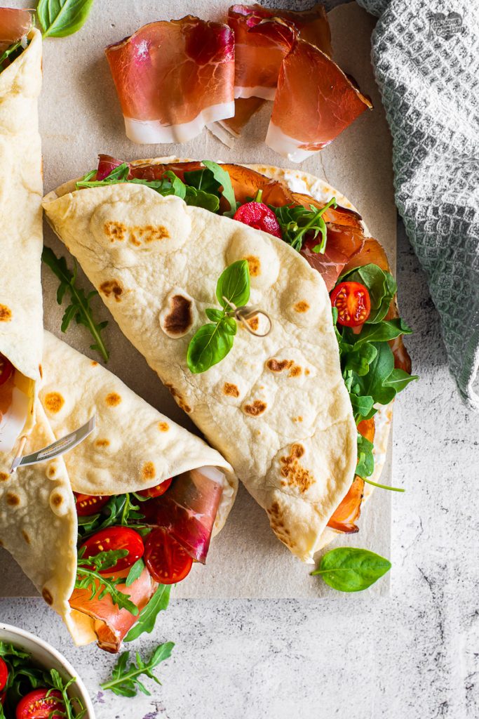 Piadina com stracchino e Speck Alto Adige IGP