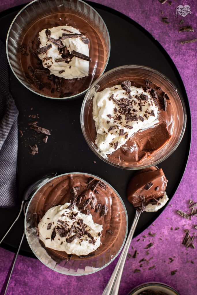 Pudim de leite de amêndoa e chocolate