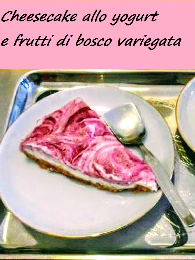 Cheesecake de iogurte e frutas vermelhas