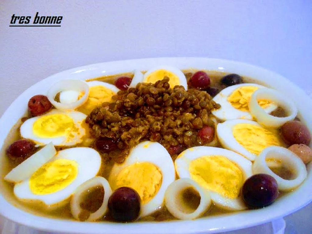 Lentilhas com vinagre e ovos