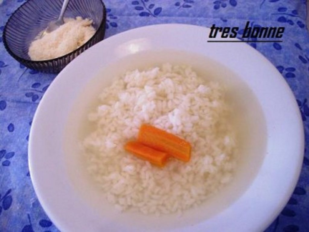 ARROZ COM CALDO DE PEIXE DELICADO