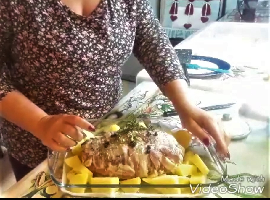 Assado magro de vitela com batatas