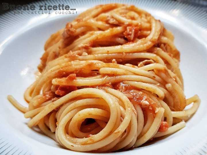 polpa de caranguejo e tomate