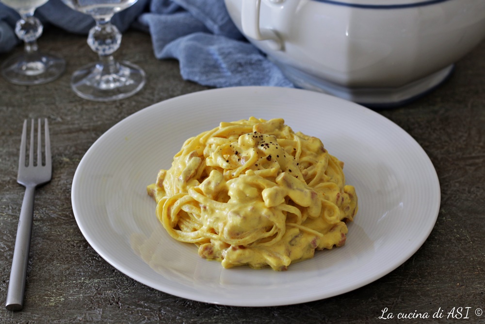 Linguine creme de ricota açafrão e pancetta