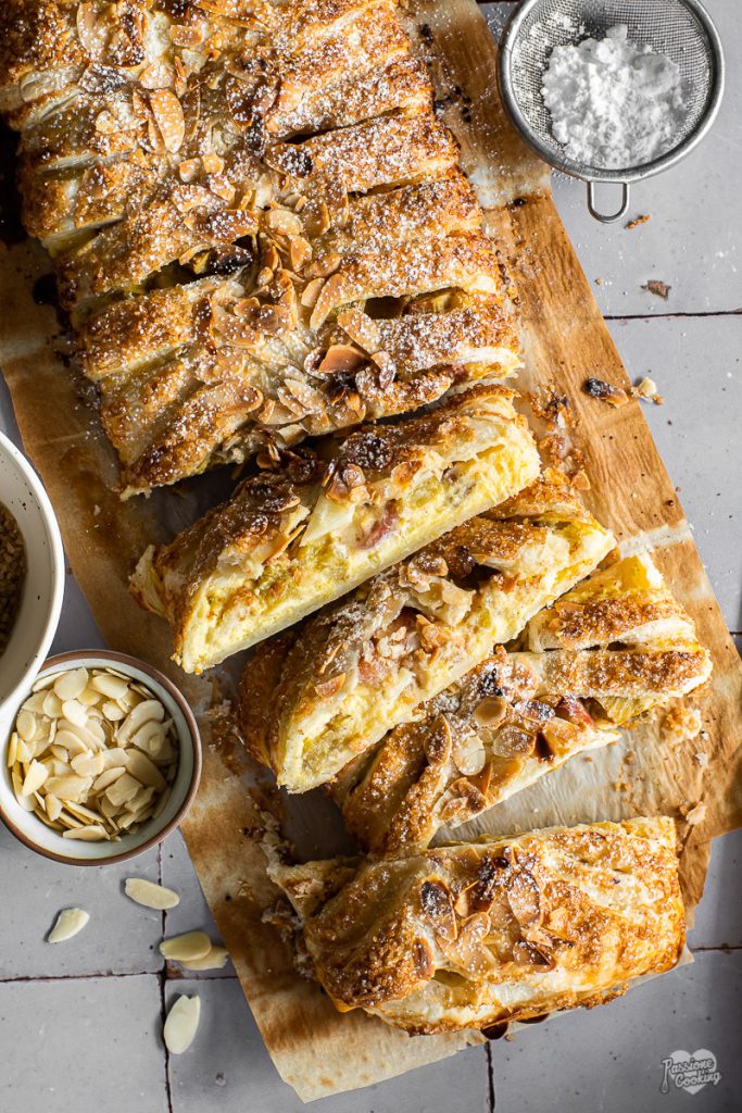 Strudel com ricota e ruibarbo