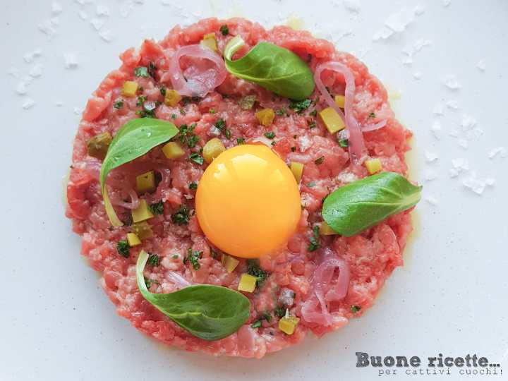 Tartare de carne bovina gourmet