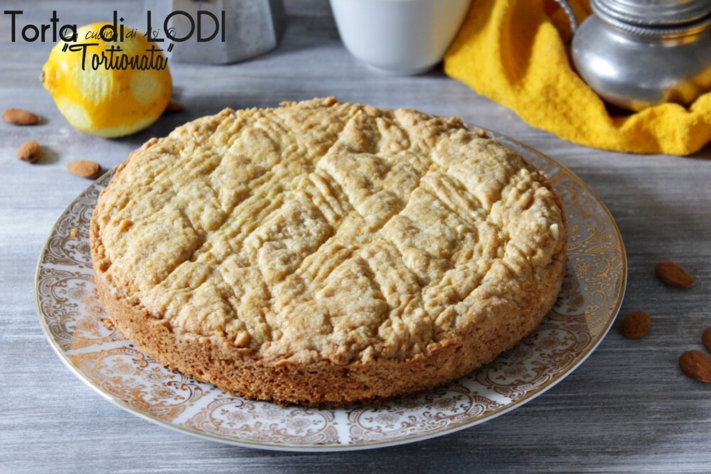 Torta de Lodi tortionata turta de Lod