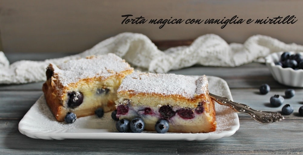 Torta mágica com baunilha e mirtilos