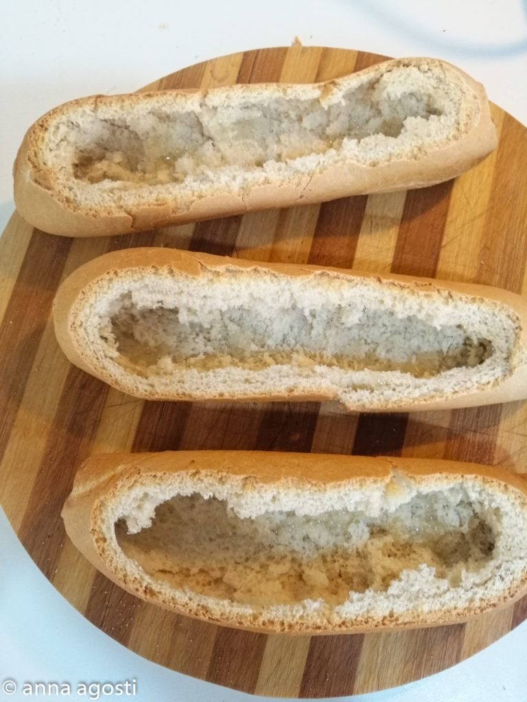 Baguete recheada com carne e muçarela