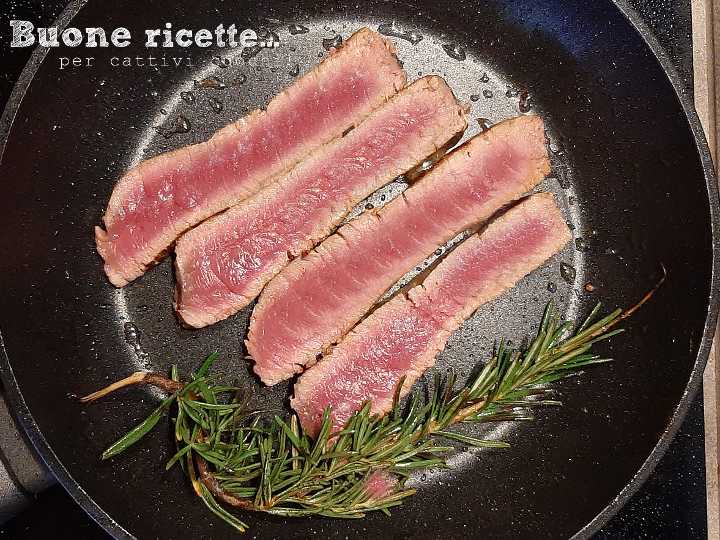 Bife de chorizo na frigideira