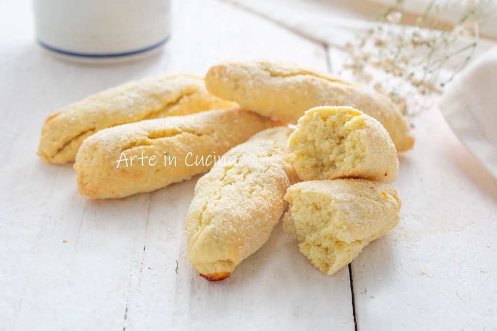 Biscoitos macios de leite sem manteiga