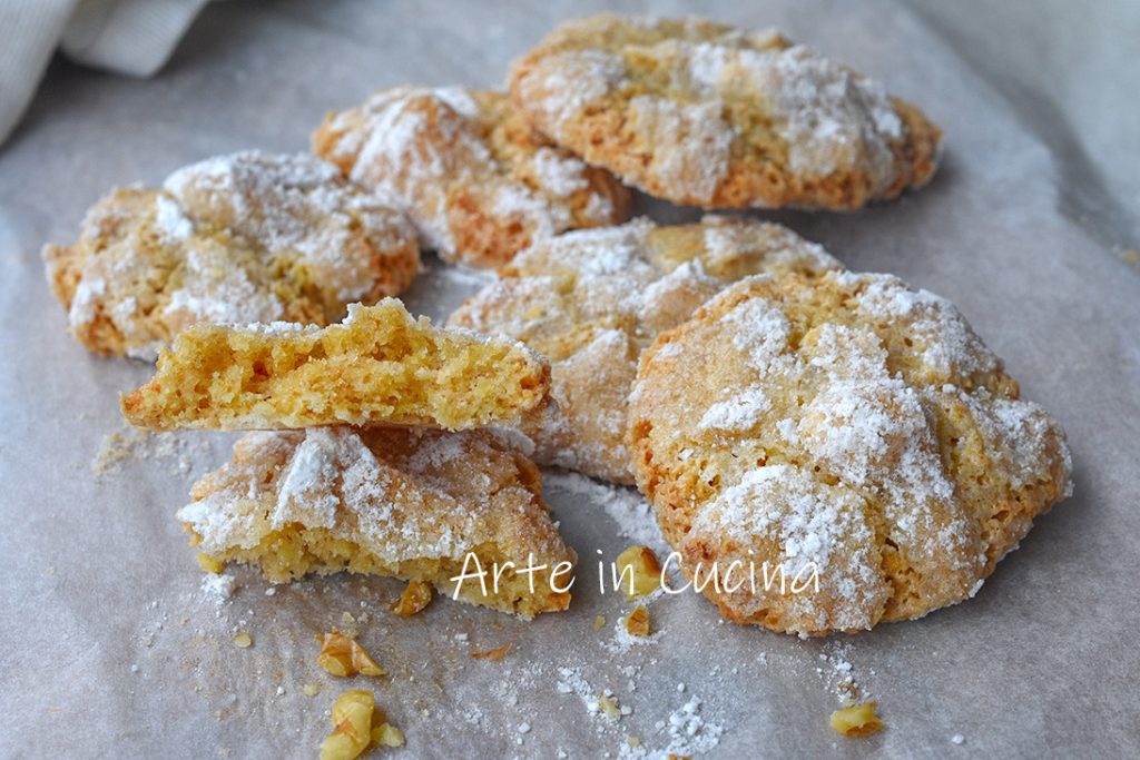 Biscoitos com nozes macios e rápidos