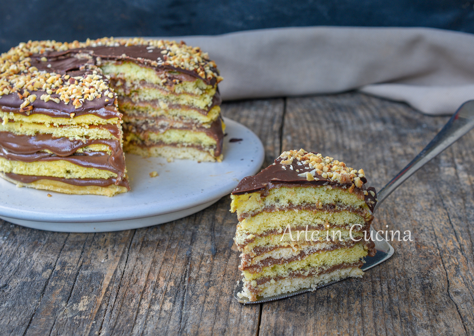 BOLO MILFOLHAS de pão de ló de chocolate