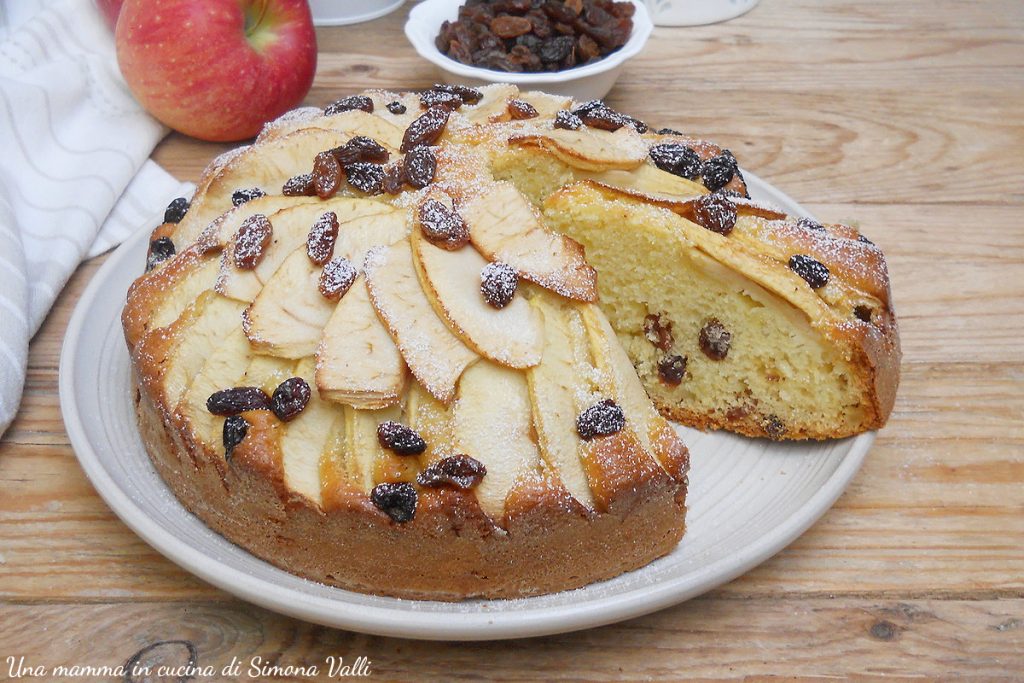 bolo de maçã e passas