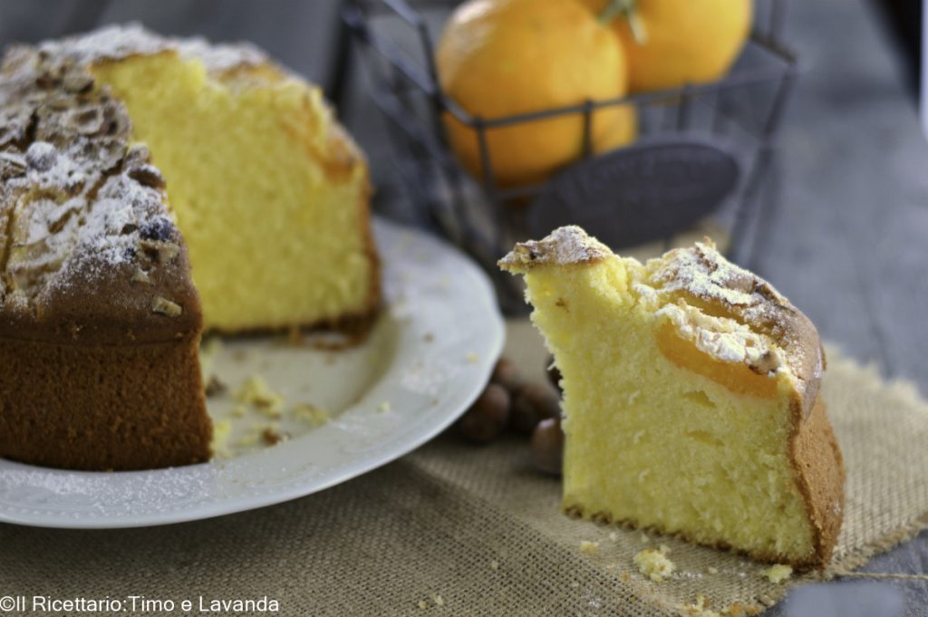 bolo de tangerina e avelãs