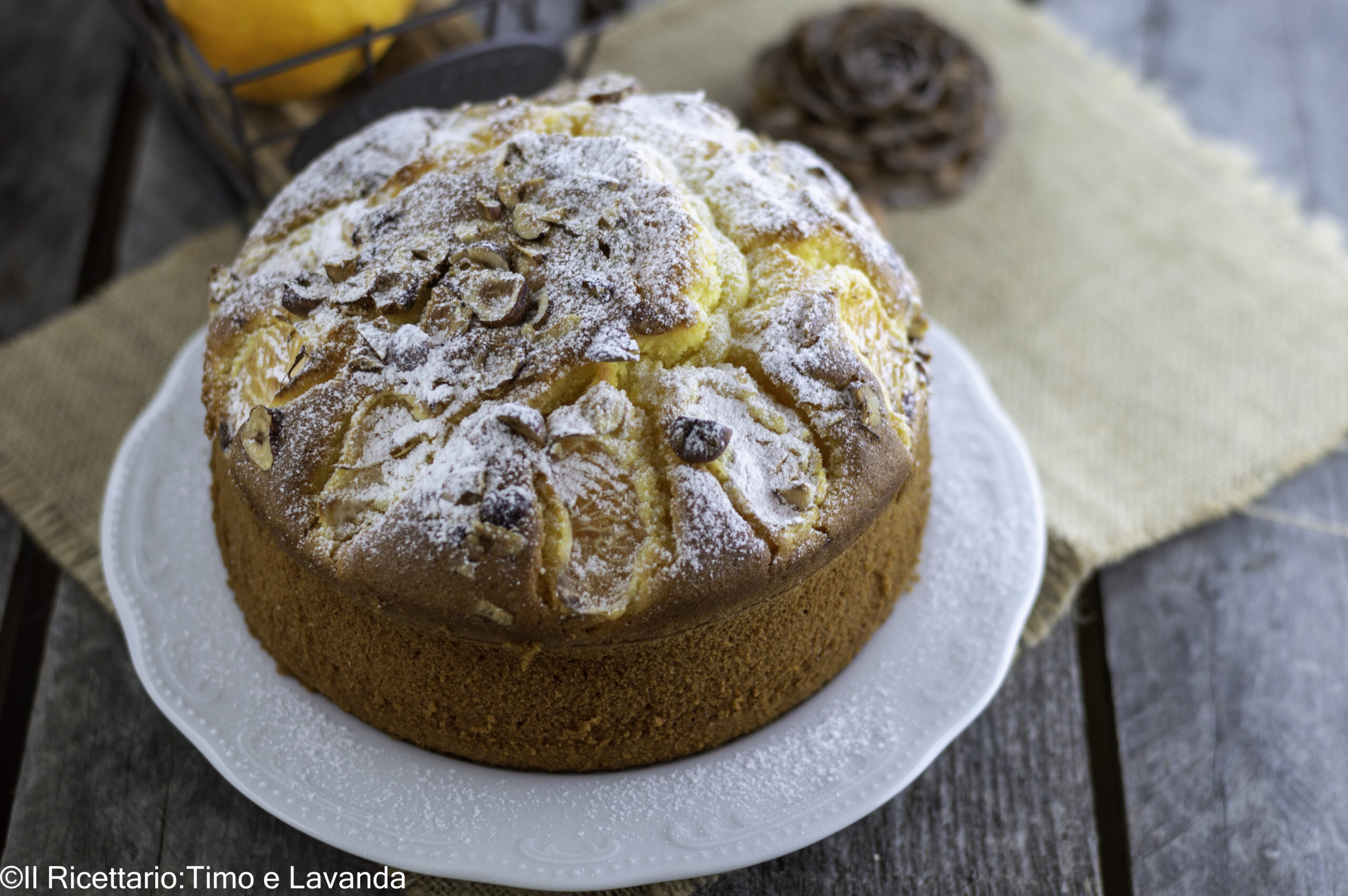 Bolo de tangerina e avelãs