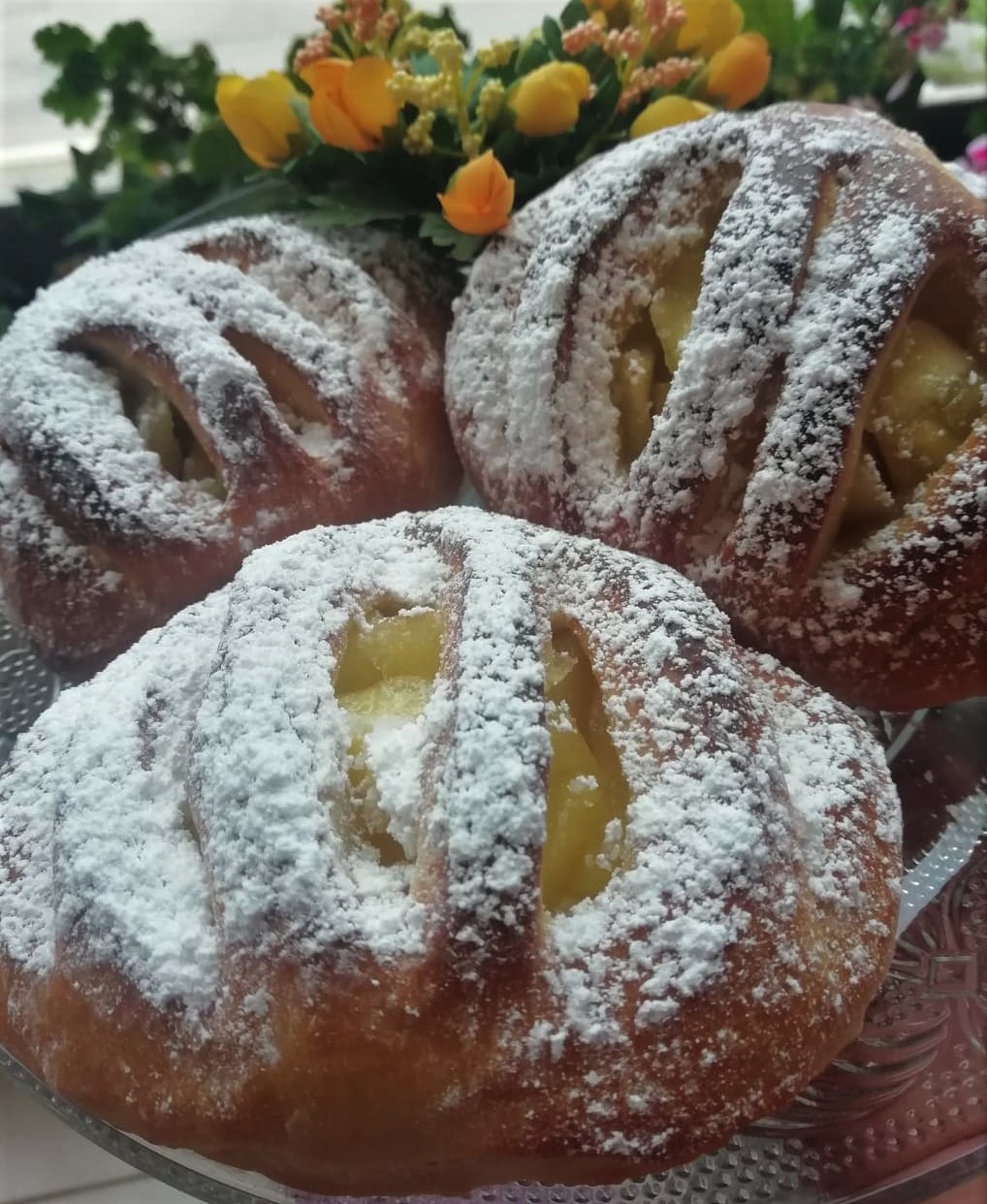 BRIOCHE MACIA com coração de maçã