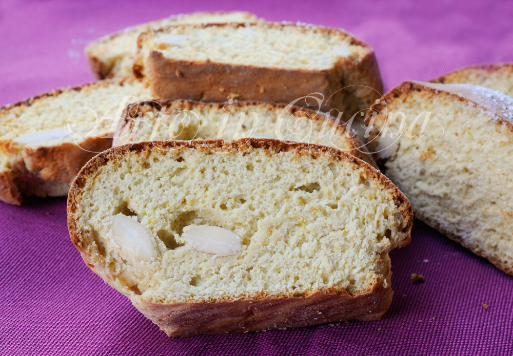 Cantucci de laranja e amêndoas
