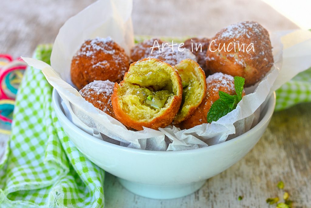 Castagnole de pistache doces de Carnaval