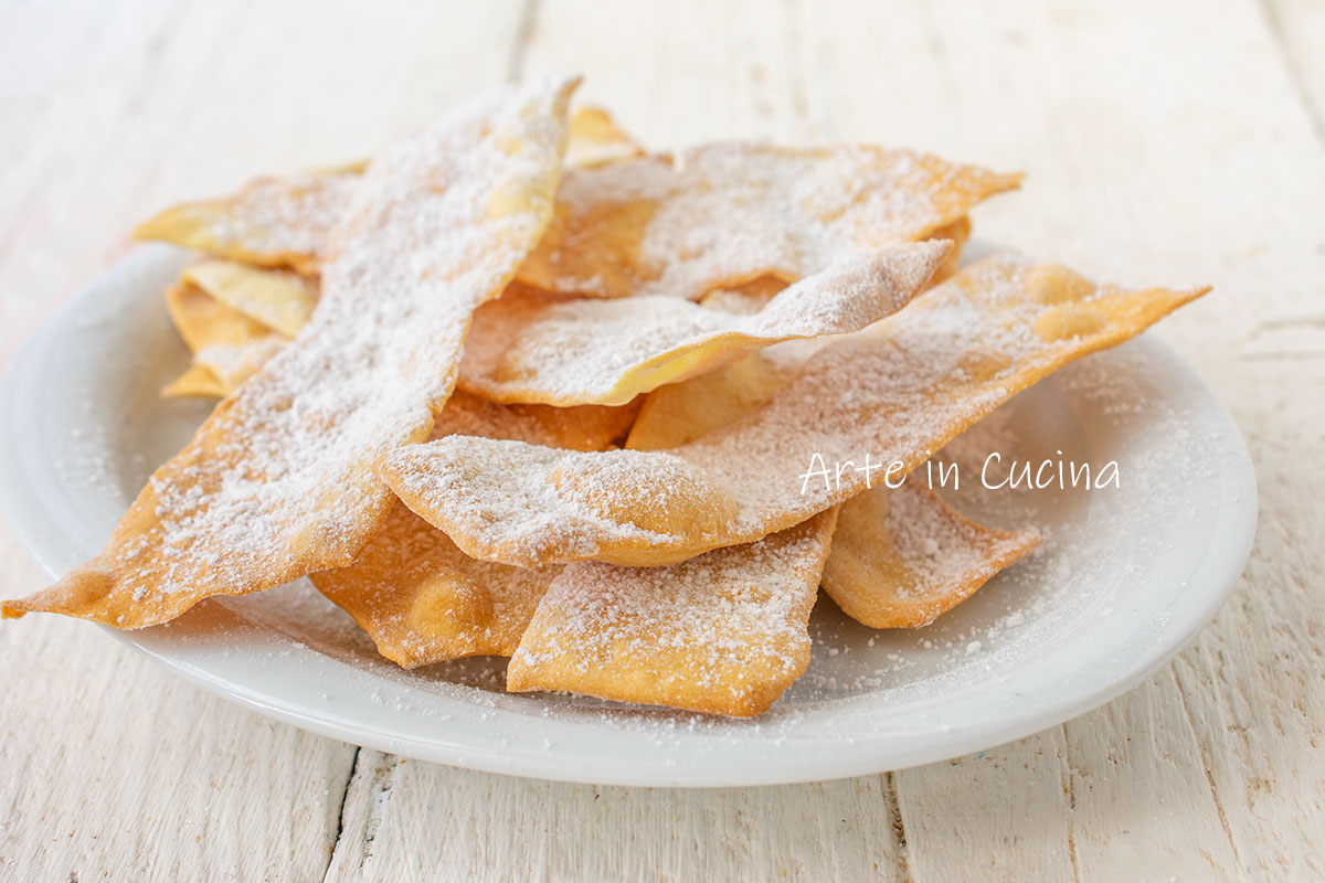 Chiacchiere assadas bolhas com óleo
