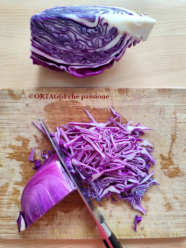 cortar em tiras finas o repolho roxo - repolho-vermelho