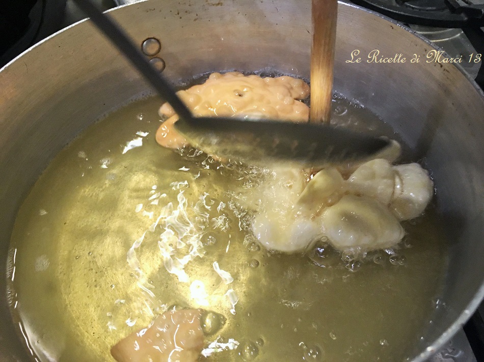 Sanguinaccio e fior di chiacchiere