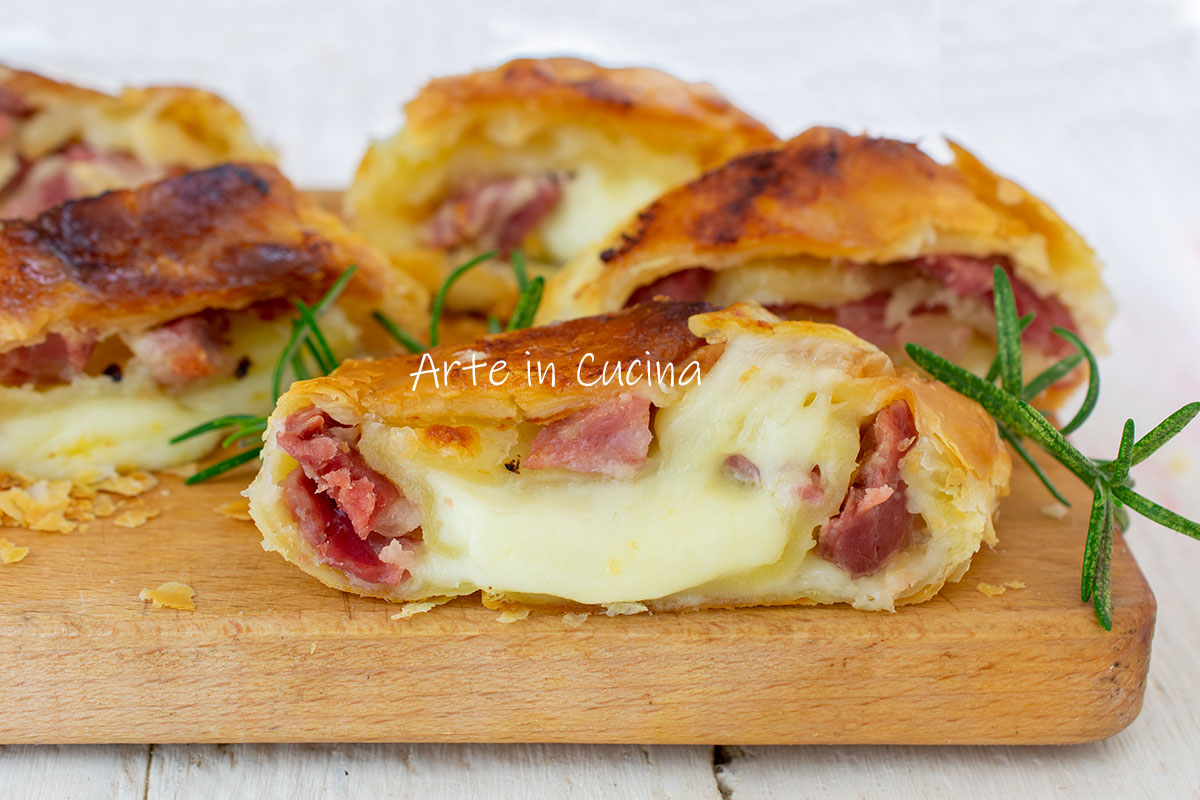 Massa folhada com salame e provolone