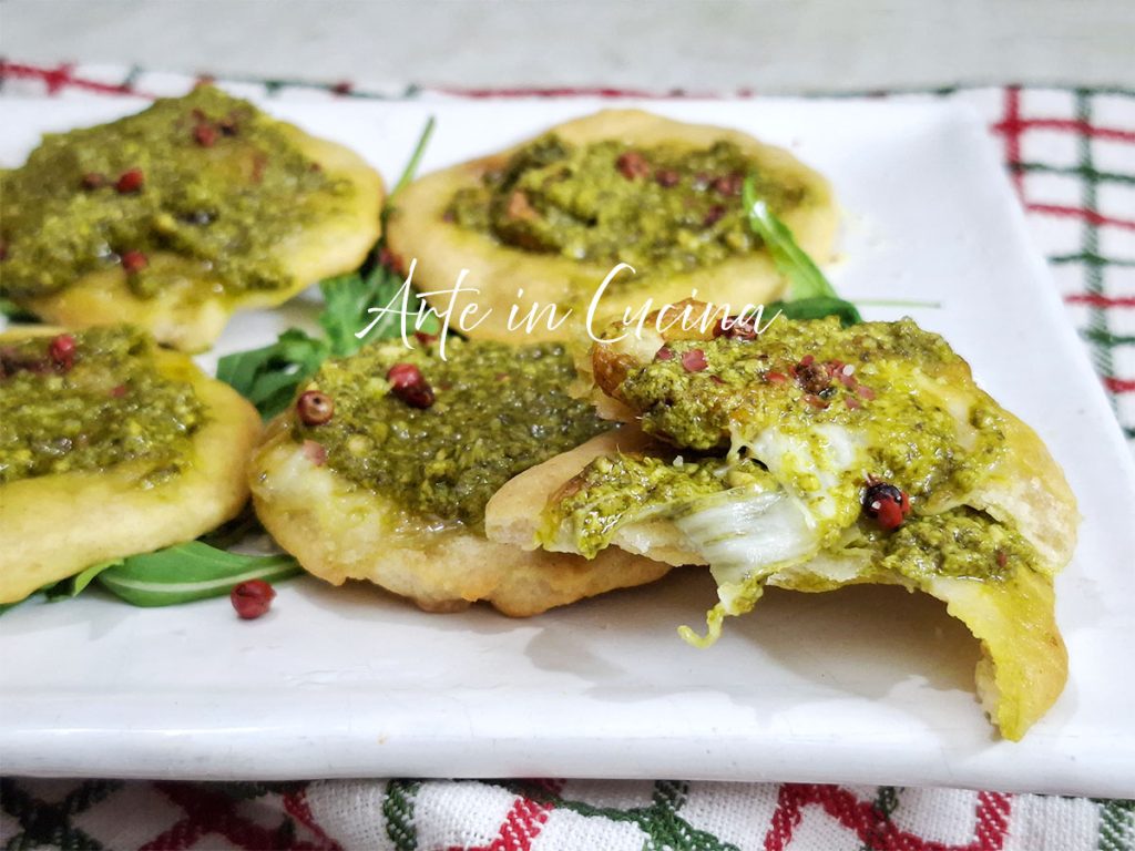 MINIPIZZAS com PESTO ENTRADA rápida