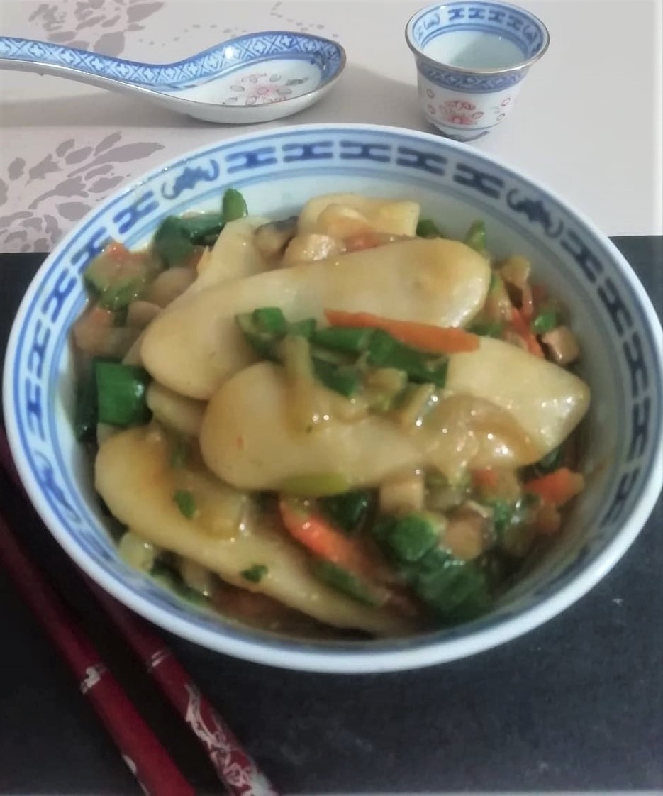 NHOQUE DE ARROZ quase chineses fritos com verduras