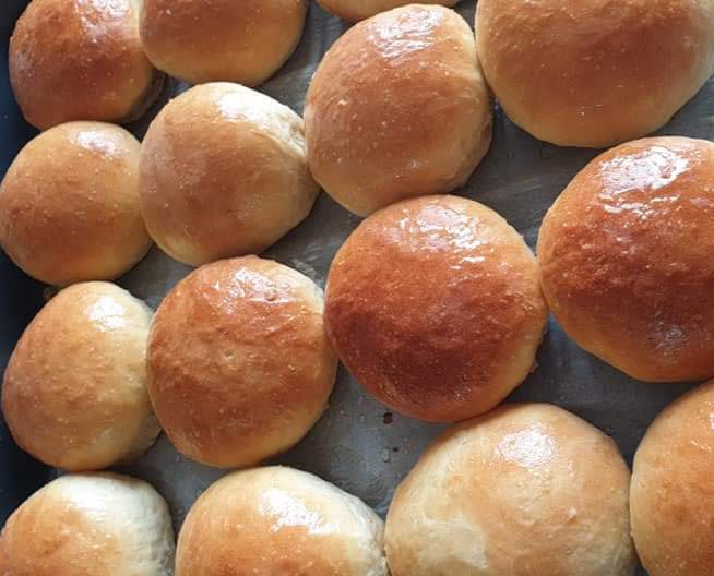 Os pêssegos doces da confeitaria Messinese