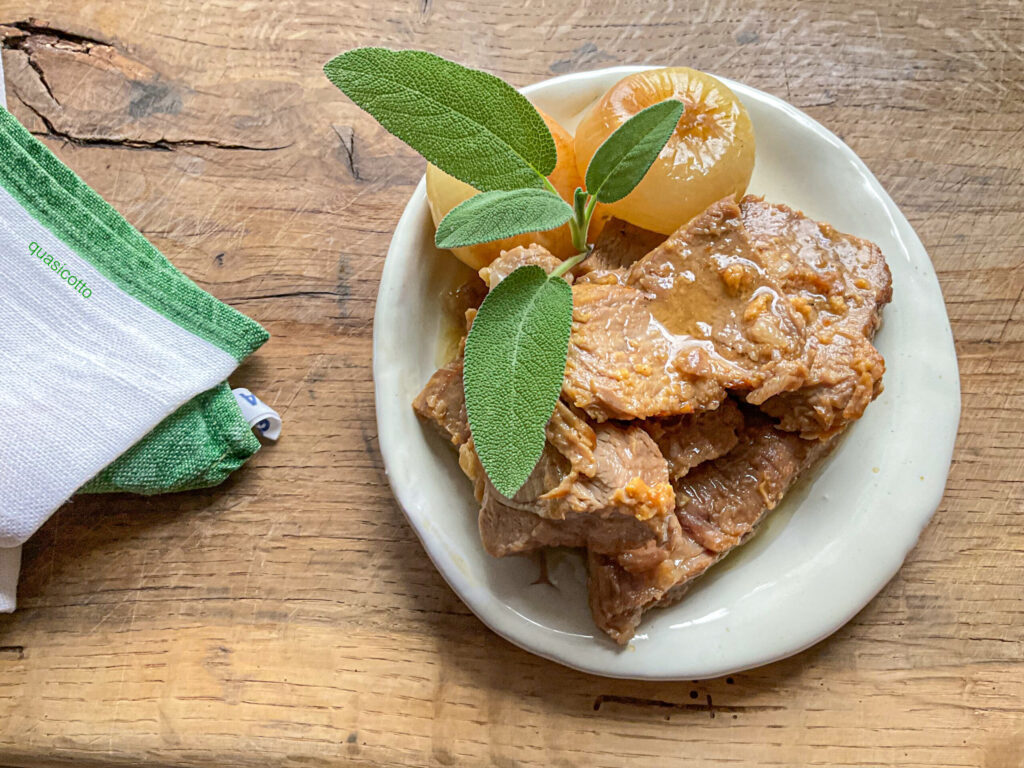 Assado de acém de vitela na panela de pressão elétrica