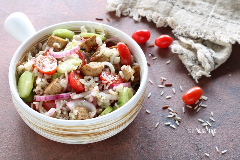 arroz basmati frio com tofu e vegetais