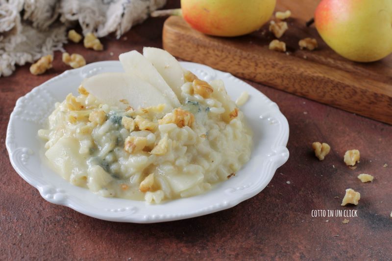 risoto gorgonzola pêras e nozes na panela de pressão
