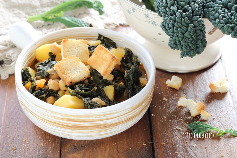 sopa de couve e grão-de-bico na panela de pressão