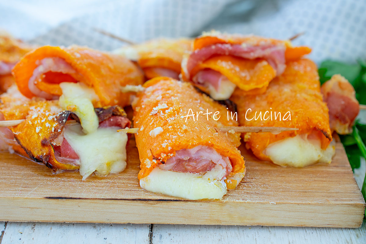 Rolinhos de abóbora com bacon