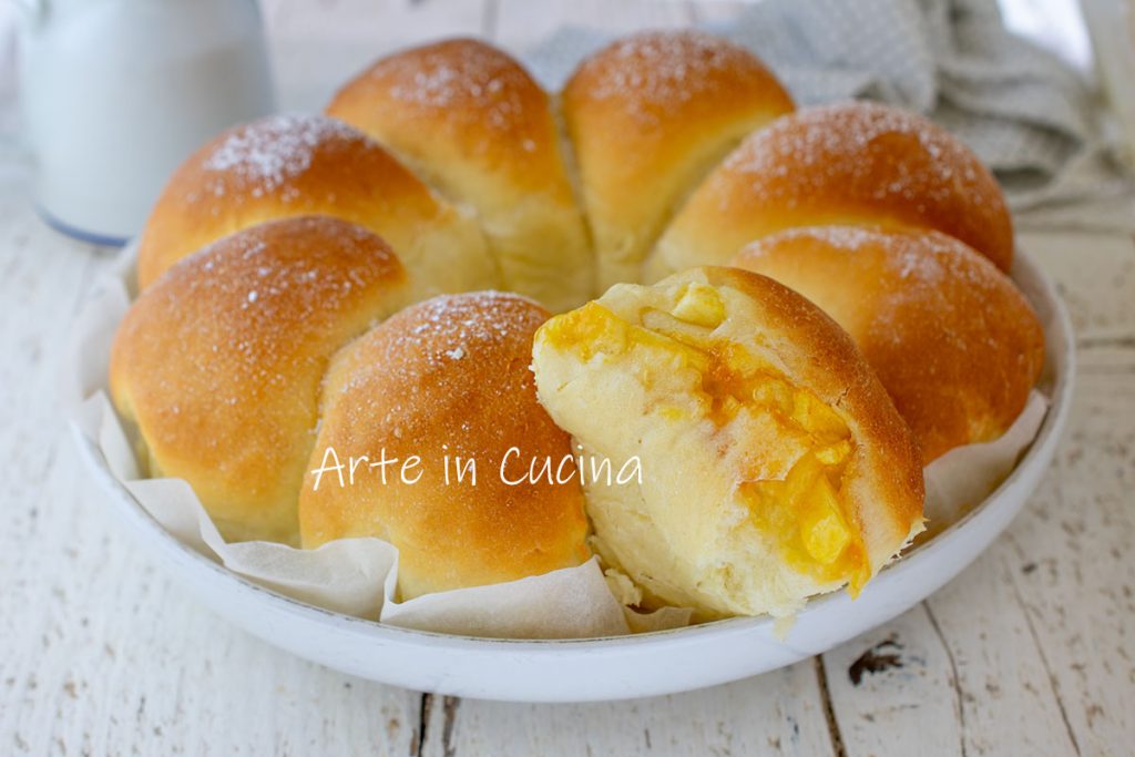 Rosca Danúbio com Maçãs e Geleia