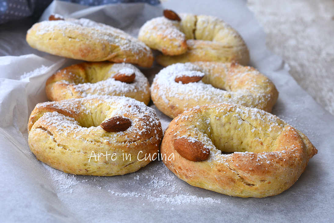Rosquinhas macias de amêndoas