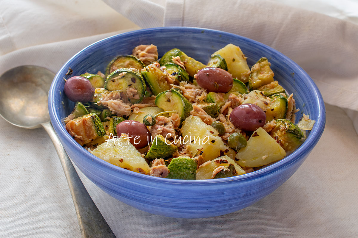 Salada de batata, atum e abobrinha