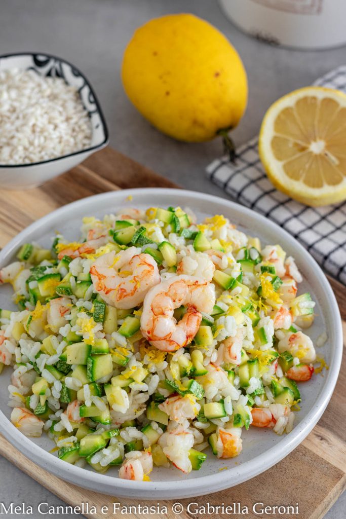 salada de arroz com abobrinha